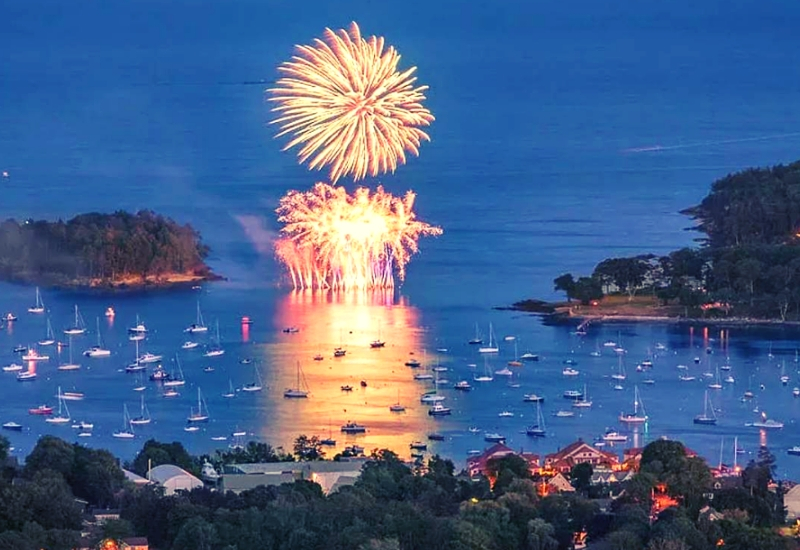 Camden Maine Events - Camden Windjammer Days Fireworks over bay