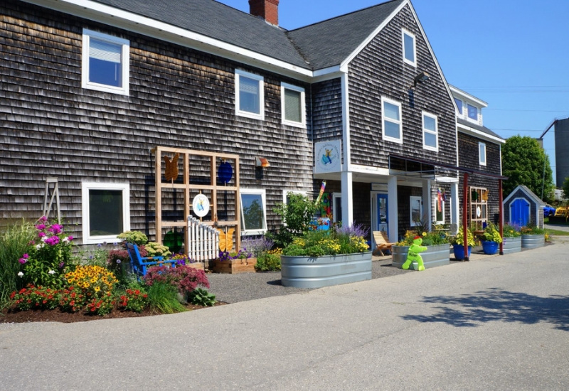 outside of Coastal Children's Museum in rockland maine