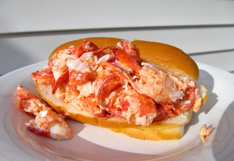 best restaurants rockport maine - lobster roll graffam bros