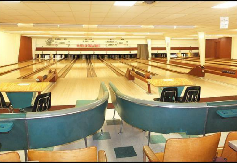 Oakland Park Bowling - winter things to do in Camden