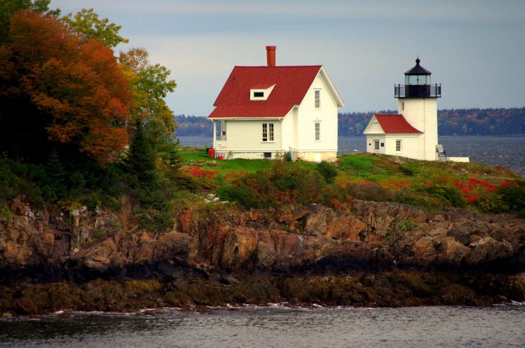 Curtis Lighthouse in Fall