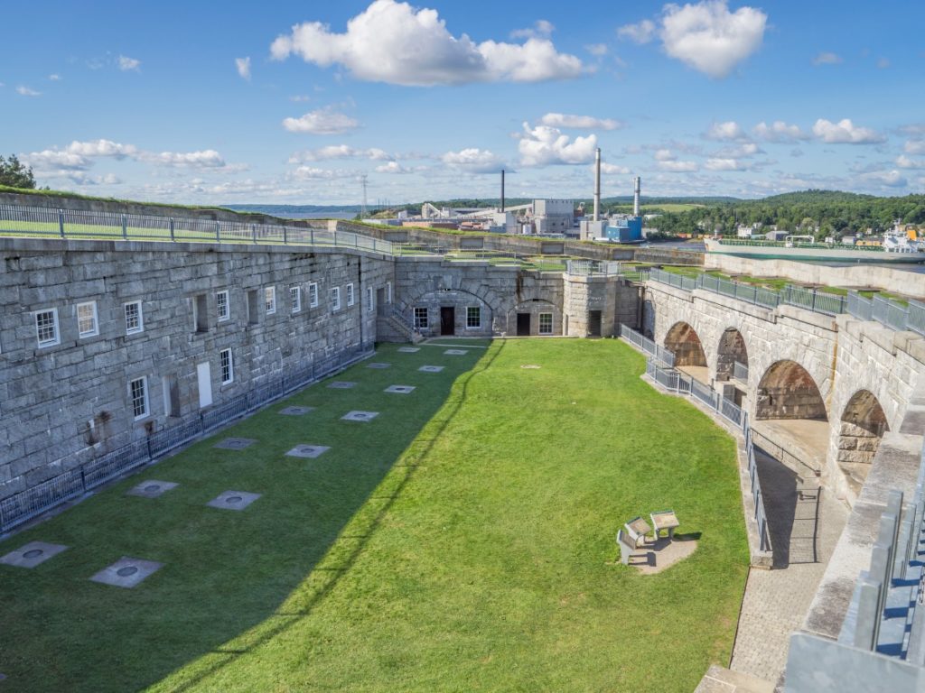 inside fort knox maine